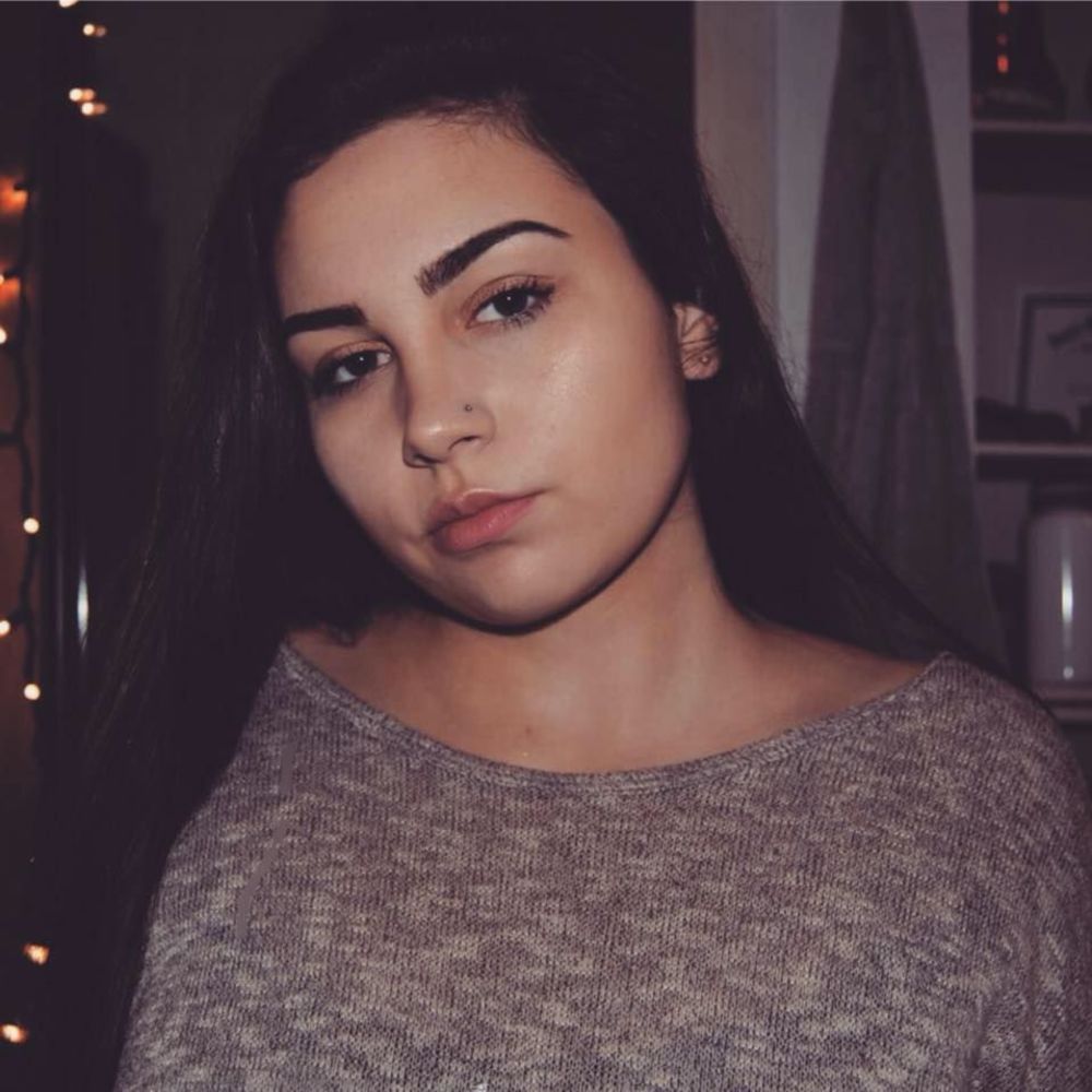 Meet your Posher, Brielle